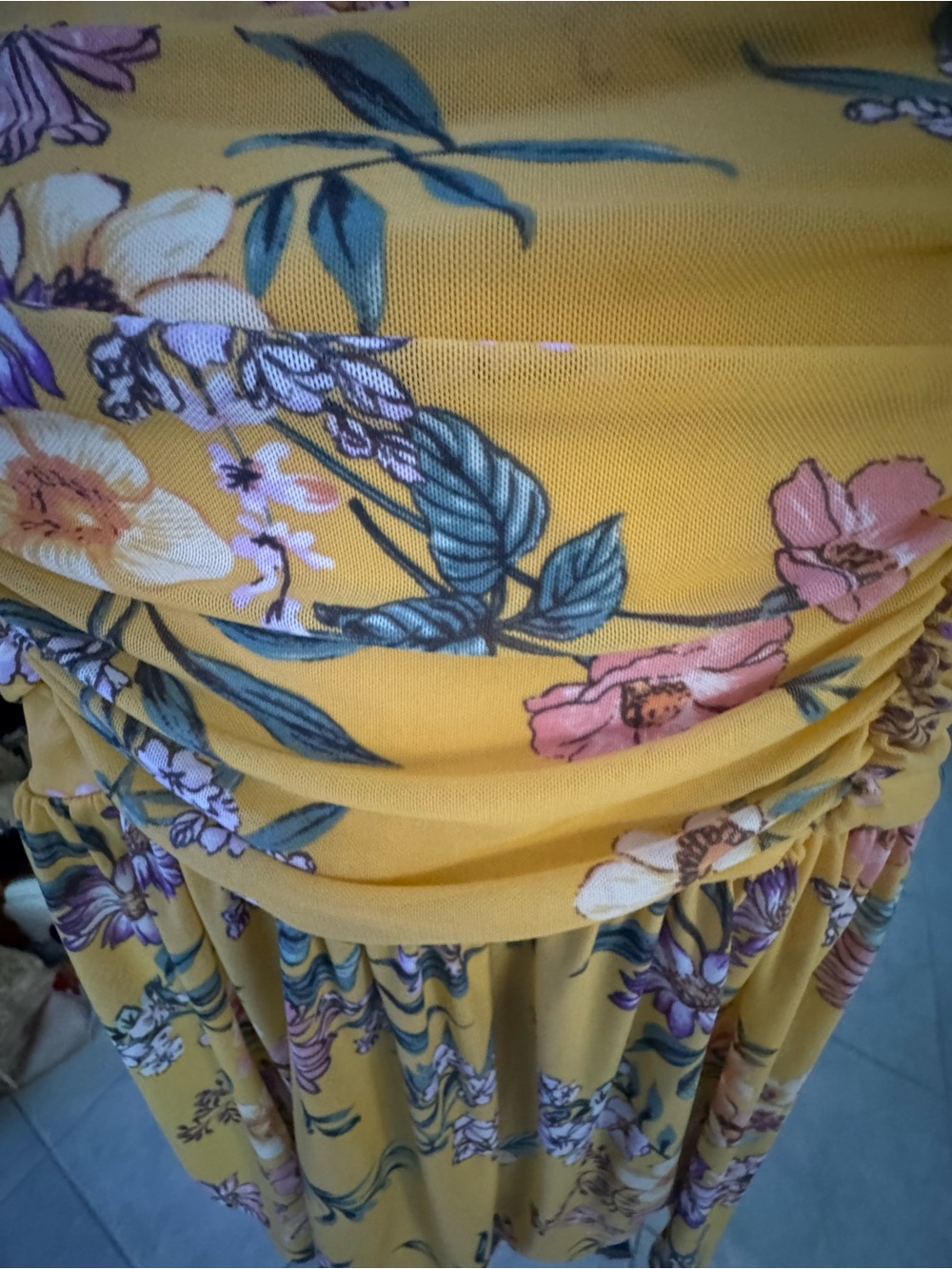 torrid Yellow Floral Ruched top - Picture 2 of 5